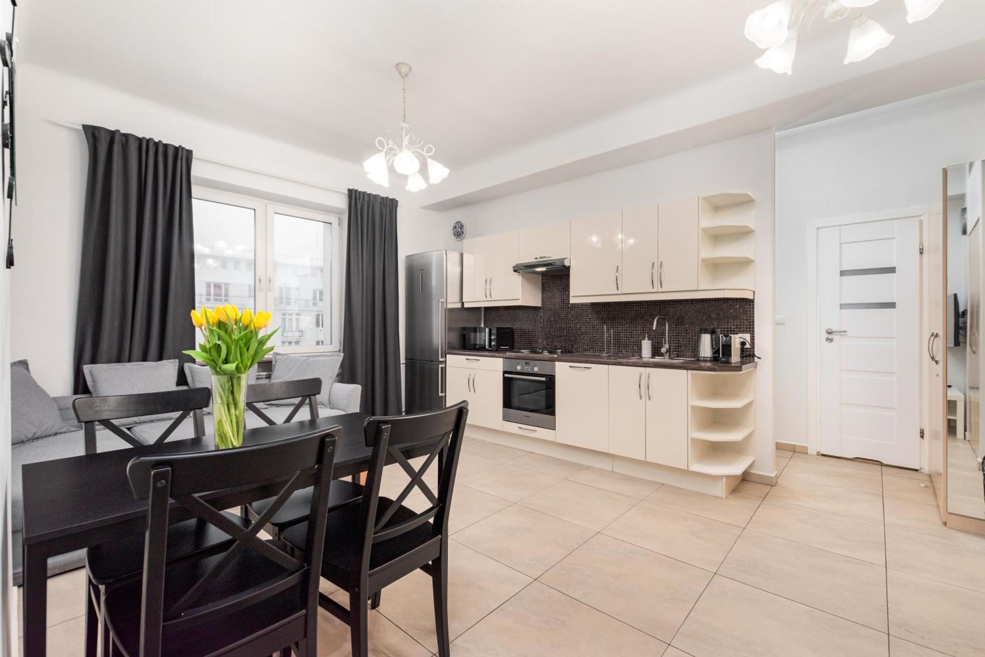 ורשה Apartamenty Wawa Centrum By Your Freedom מראה חיצוני תמונה